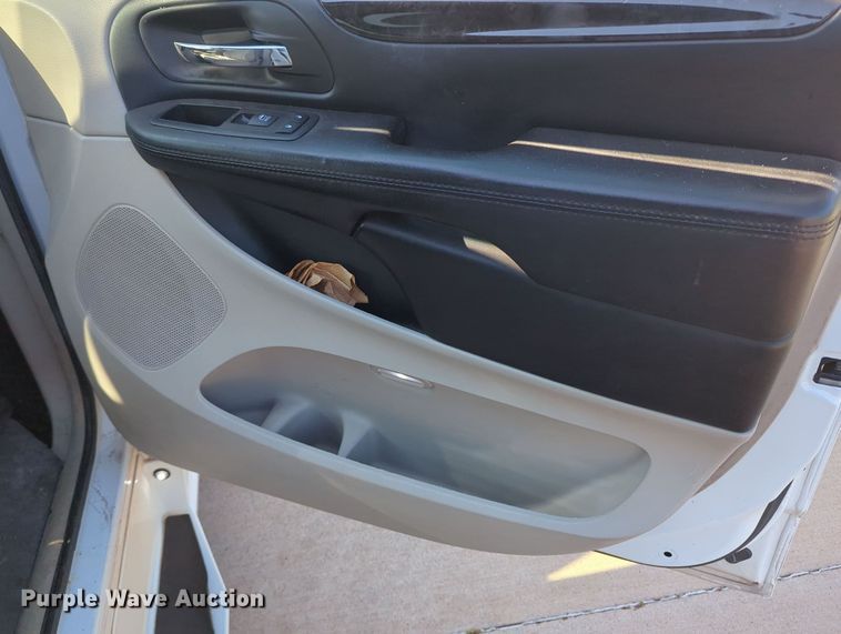 image for item MY9415 2017 Dodge Grand Caravan  handicap accessible van