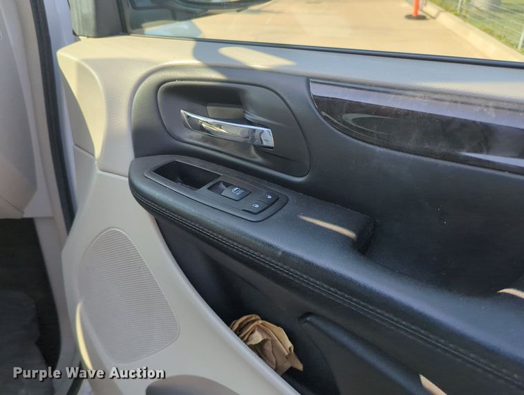 image for item MY9415 2017 Dodge Grand Caravan  handicap accessible van