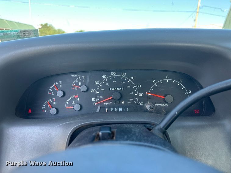 image for item NE9020 2000 Ford F250 Super Duty  SuperCab pickup truck