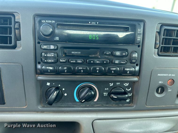 image for item NE9020 2000 Ford F250 Super Duty  SuperCab pickup truck