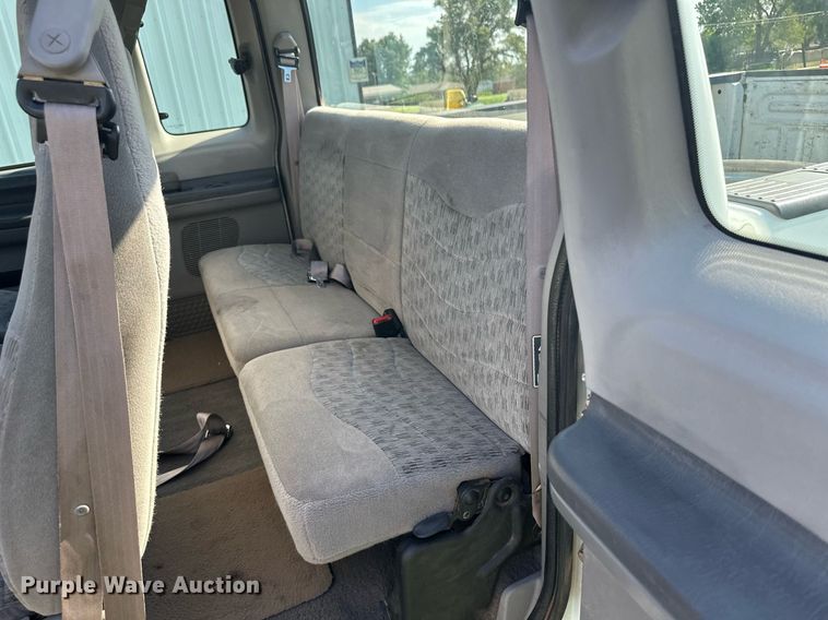 image for item NE9020 2000 Ford F250 Super Duty  SuperCab pickup truck