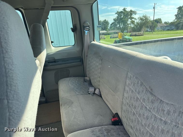 image for item NE9020 2000 Ford F250 Super Duty  SuperCab pickup truck