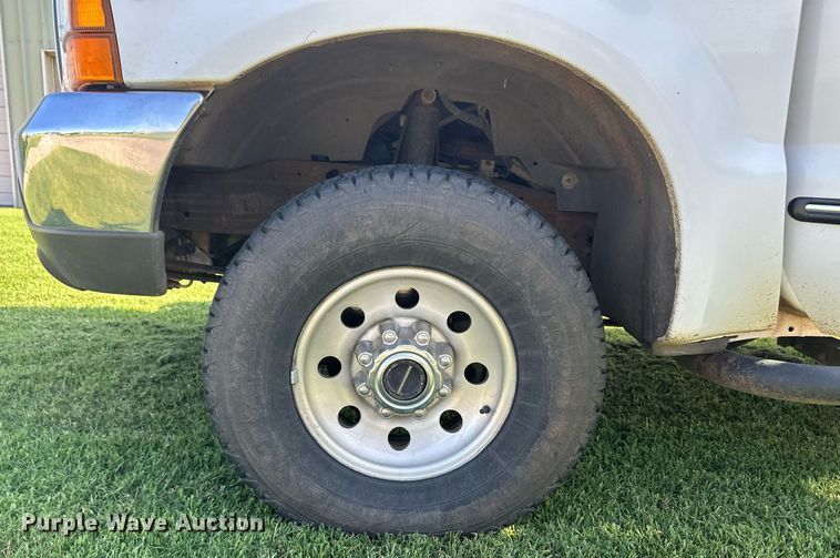 image for item NE9020 2000 Ford F250 Super Duty  SuperCab pickup truck