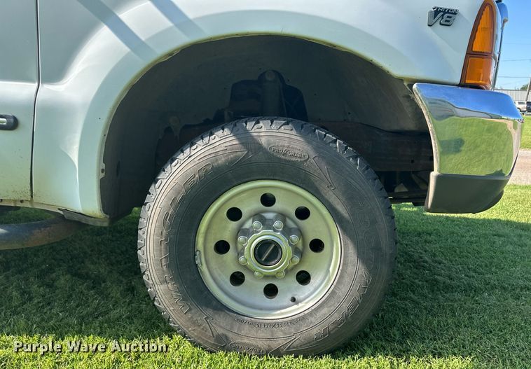 image for item NE9020 2000 Ford F250 Super Duty  SuperCab pickup truck