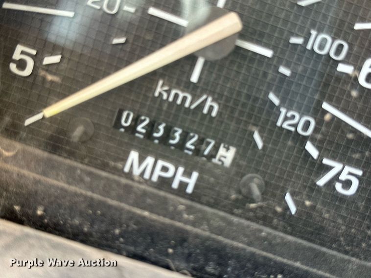 image for item NE9022 1995 Ford F700  dump flatbed truck