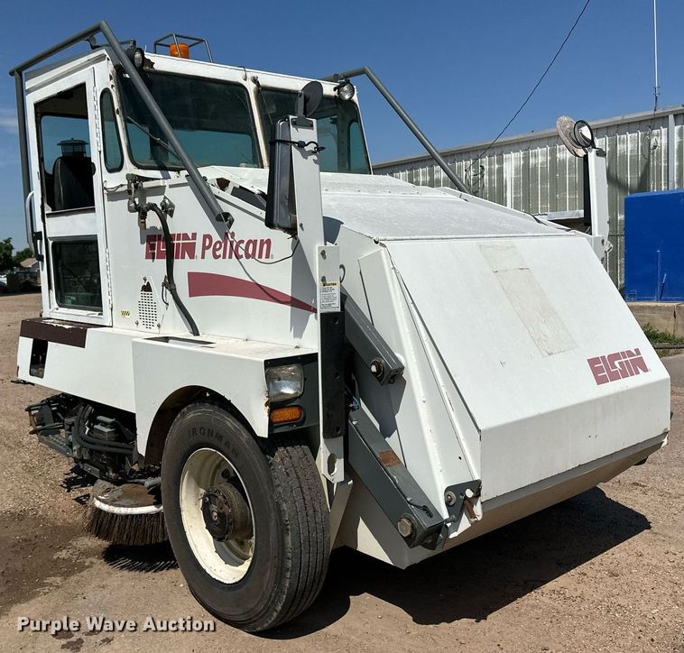 image for item NE9024 2007 Elgin Pelican  street sweeper truck