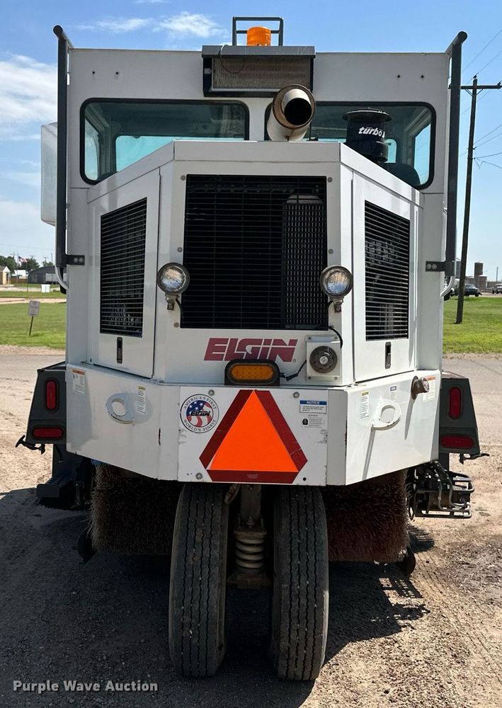image for item NE9024 2007 Elgin Pelican  street sweeper truck