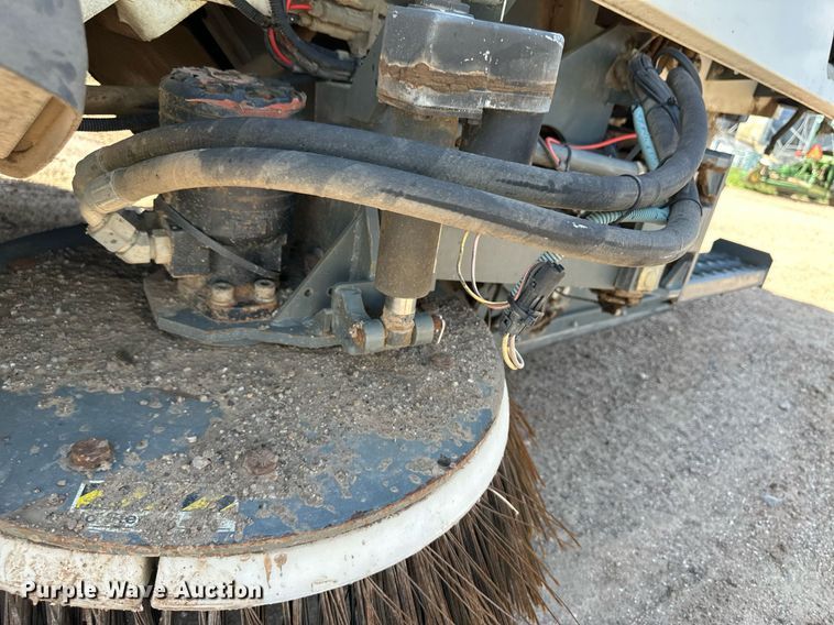 image for item NE9024 2007 Elgin Pelican  street sweeper truck