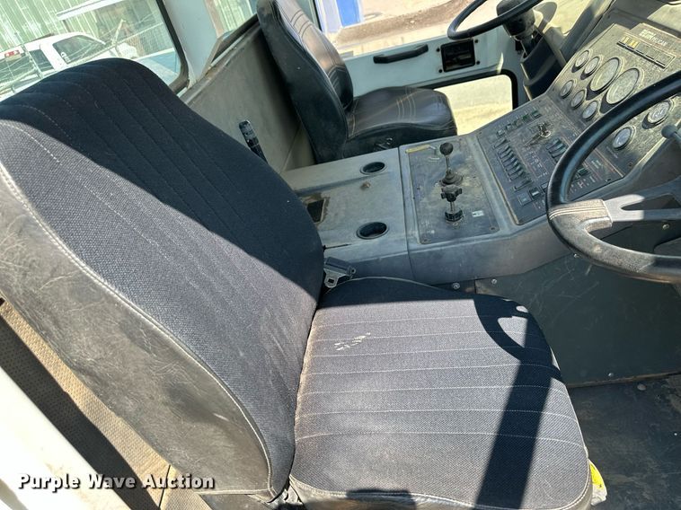 image for item NE9024 2007 Elgin Pelican  street sweeper truck