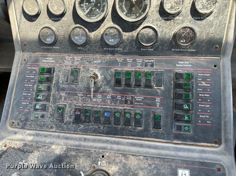 image for item NE9024 2007 Elgin Pelican  street sweeper truck