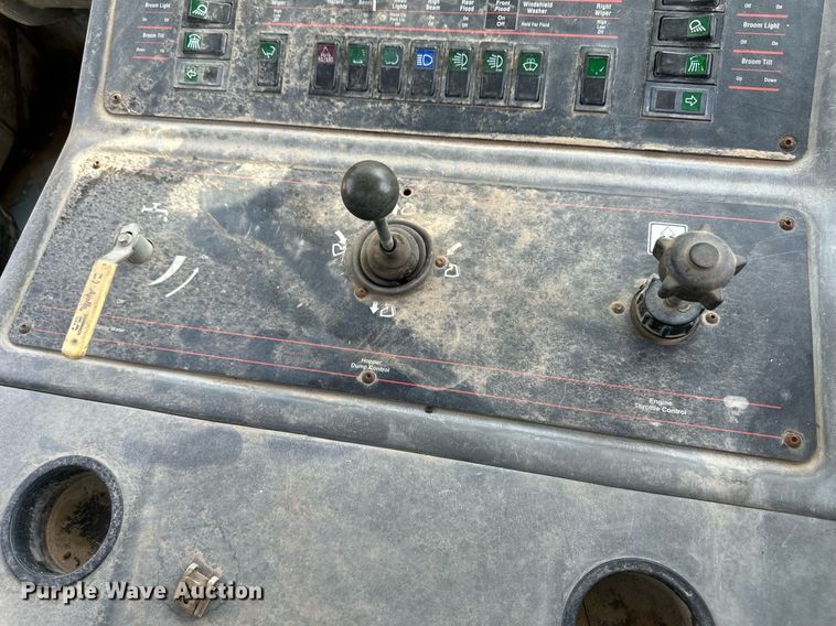 image for item NE9024 2007 Elgin Pelican  street sweeper truck