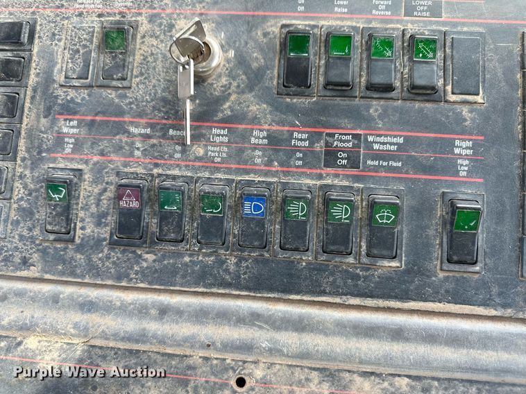 image for item NE9024 2007 Elgin Pelican  street sweeper truck