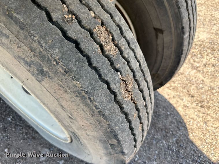 image for item NE9024 2007 Elgin Pelican  street sweeper truck