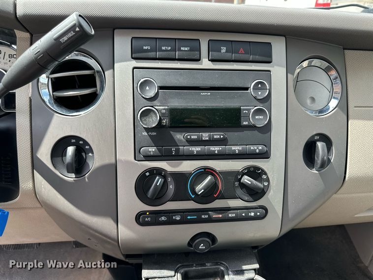 image for item NE9028 2014 Ford Expedition SUV