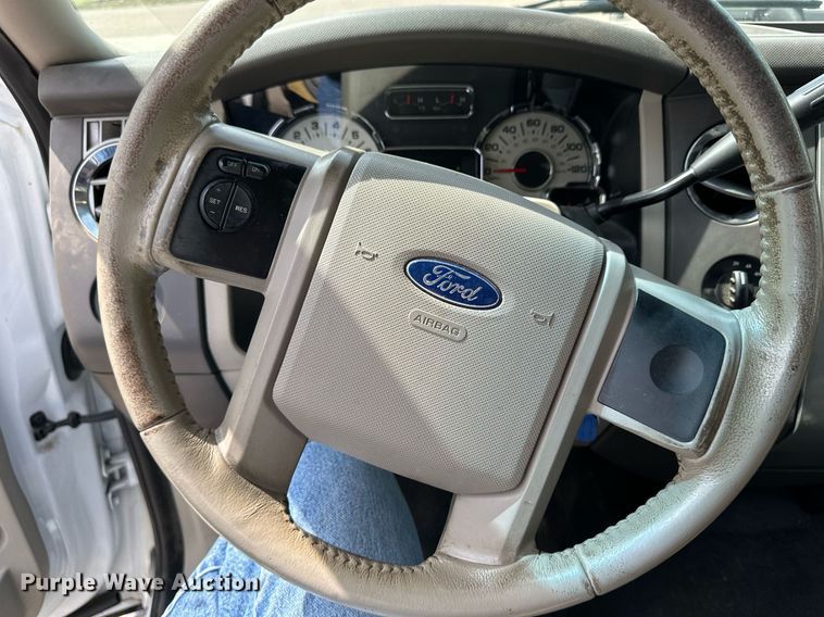 image for item NE9030 2010 Ford Expedition  SUV