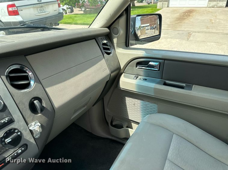 image for item NE9030 2010 Ford Expedition  SUV