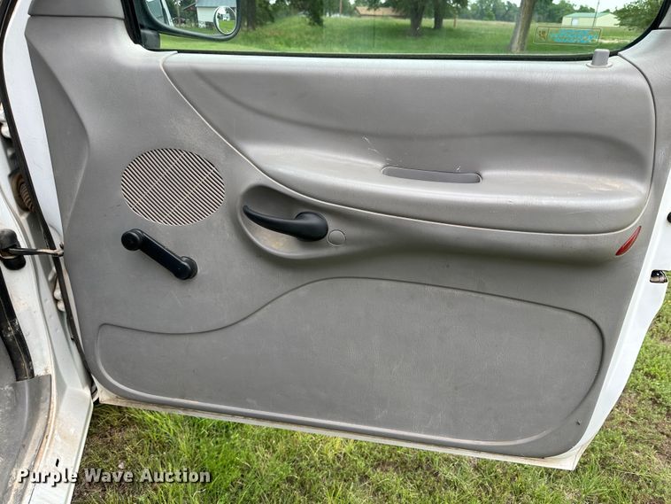 image for item NI9812 1998 Ford F150  pickup truck