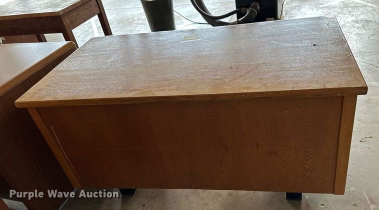 image for item NP9393 (5) desks