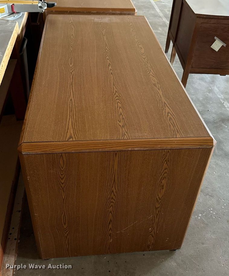 image for item NP9393 (5) desks