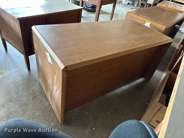 image for item NP9393 (5) desks