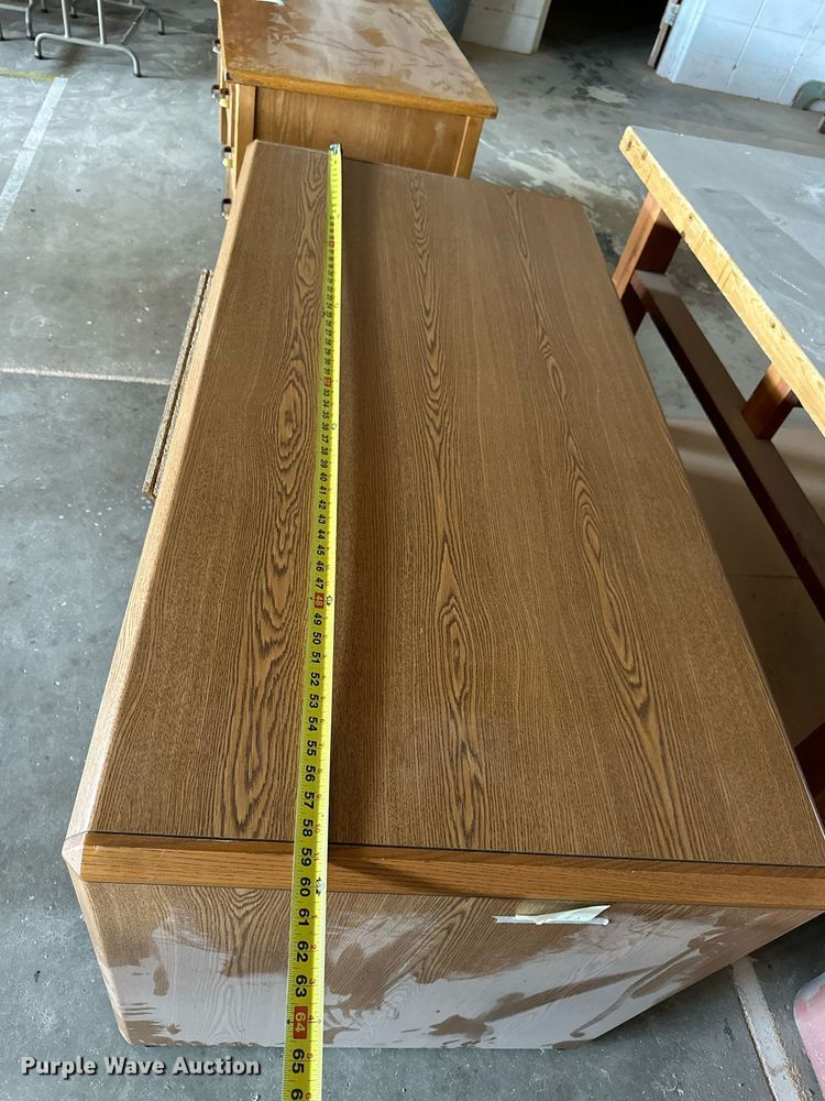 image for item NP9393 (5) desks