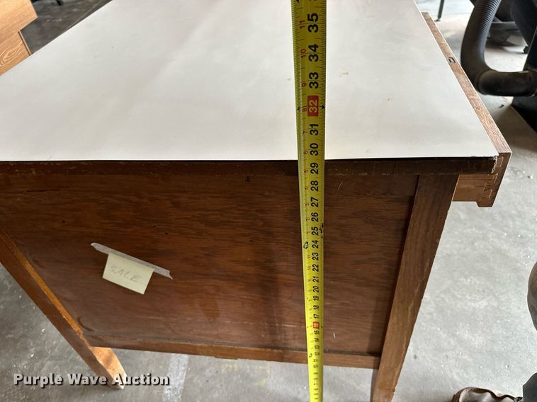 image for item NP9393 (5) desks