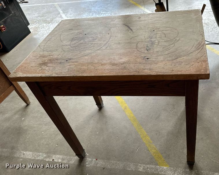 image for item NP9393 (5) desks