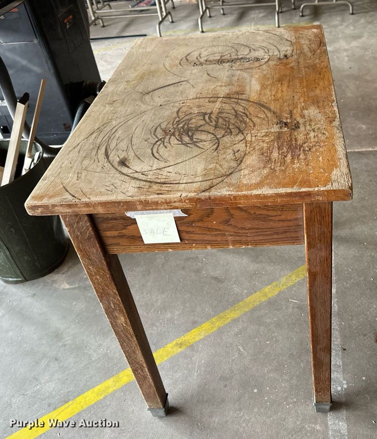 image for item NP9393 (5) desks