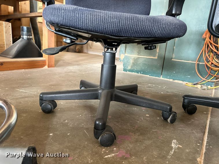 image for item NP9394 (6) chairs