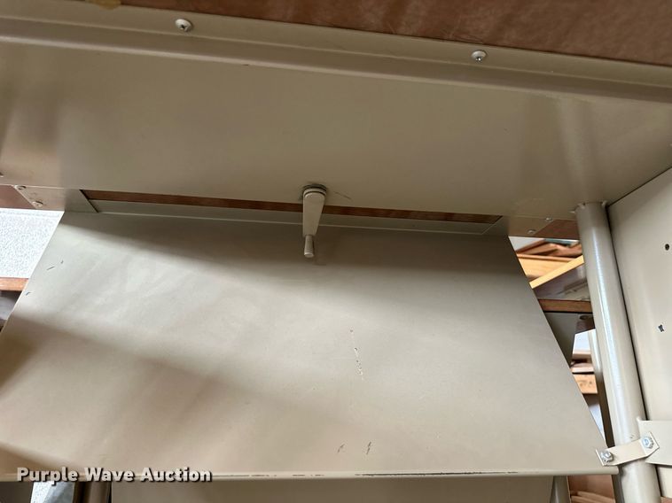 image for item NP9395 (5) desks