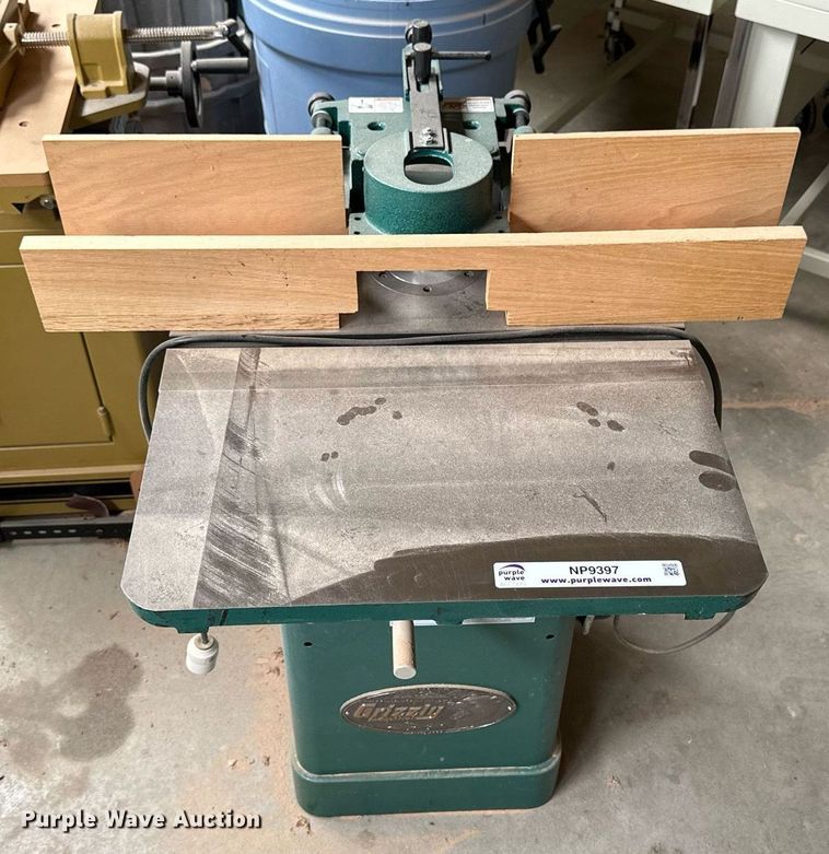 image for item NP9397 2006 Grizzly Industrial G1035  shaper