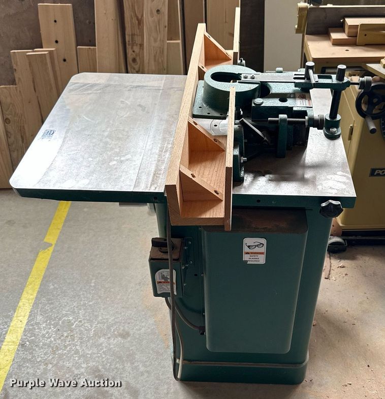 image for item NP9397 2006 Grizzly Industrial G1035  shaper