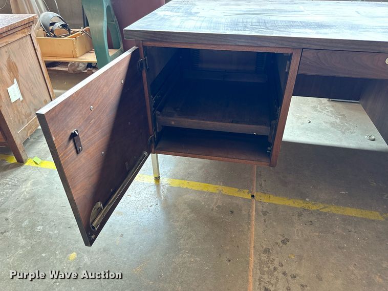 image for item NP9398 (2) desks