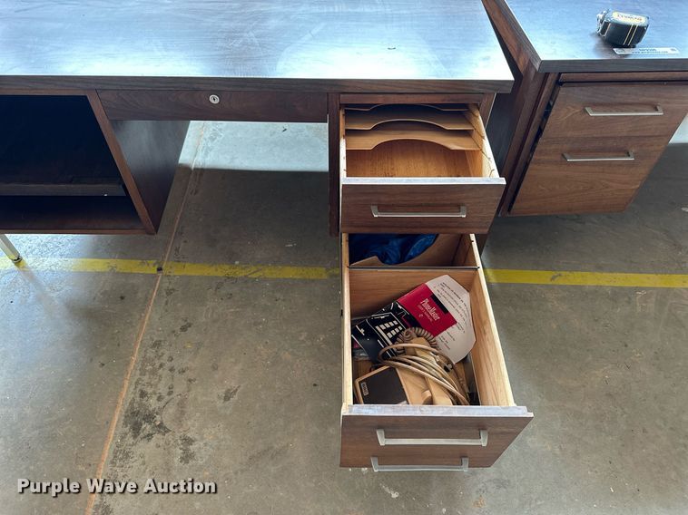 image for item NP9398 (2) desks