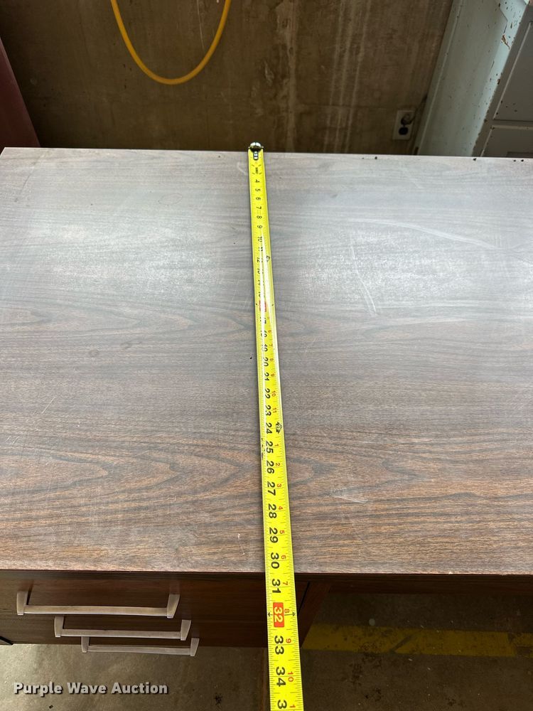 image for item NP9398 (2) desks