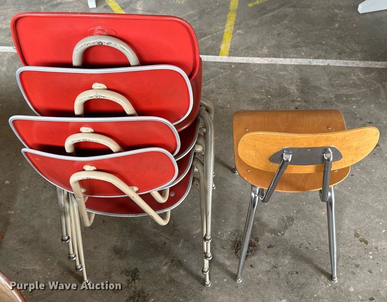 image for item NP9400 (5) chairs