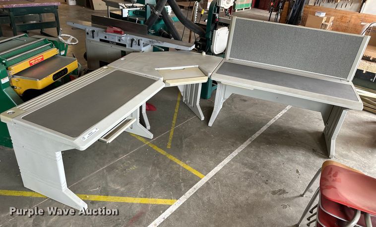 image for item NP9401 Desk