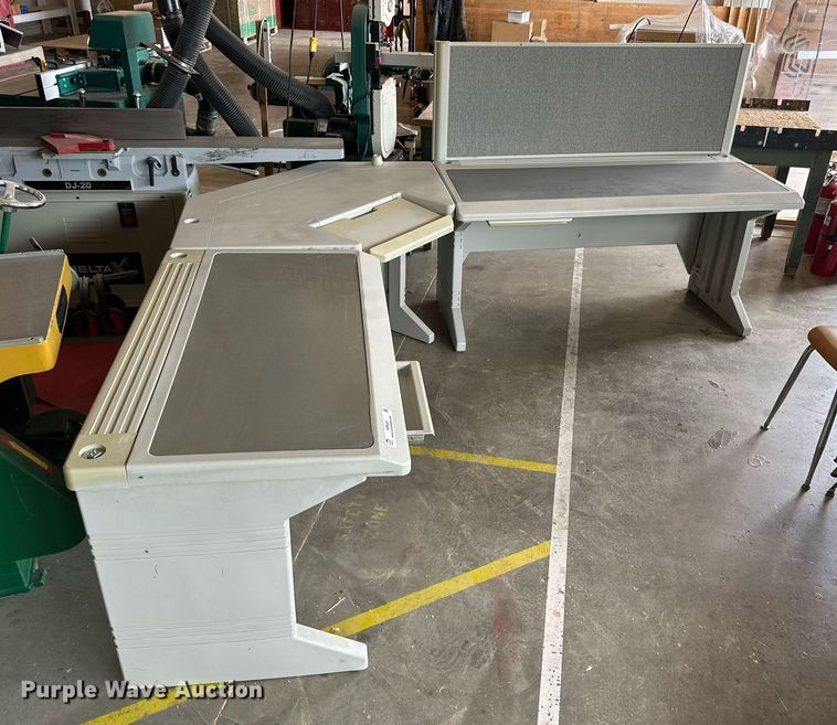 image for item NP9401 Desk