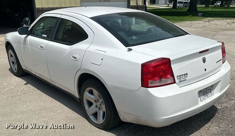 image for item NP9757 2010 Dodge Charger