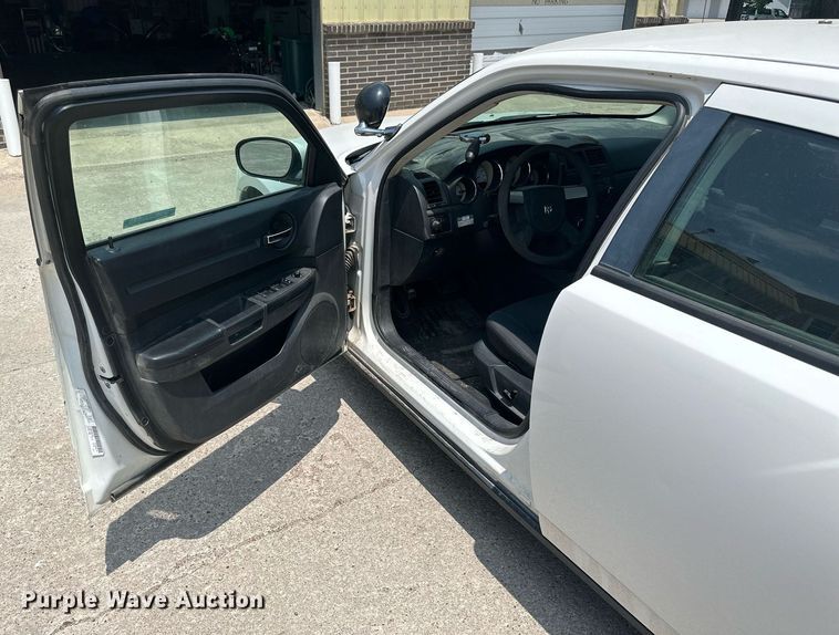 image for item NP9757 2010 Dodge Charger