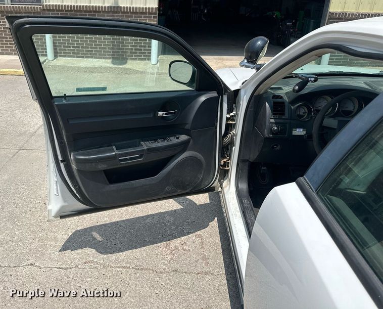 image for item NP9757 2010 Dodge Charger