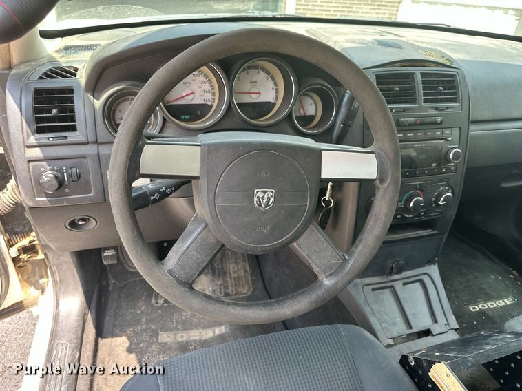 image for item NP9757 2010 Dodge Charger