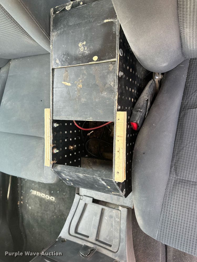 image for item NP9757 2010 Dodge Charger