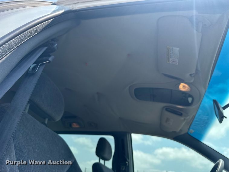 image for item NP9758 2000 Chrysler Town & Country  van