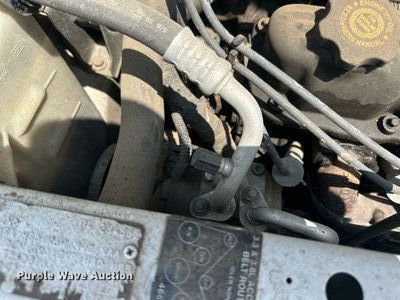 image for item NP9758 2000 Chrysler Town & Country  van