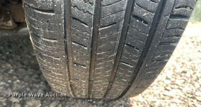 image for item NP9758 2000 Chrysler Town & Country  van