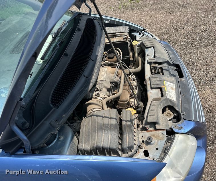 image for item NP9759 2005 Chrysler Town & Country  van