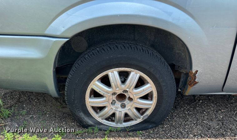 image for item NP9759 2005 Chrysler Town & Country  van