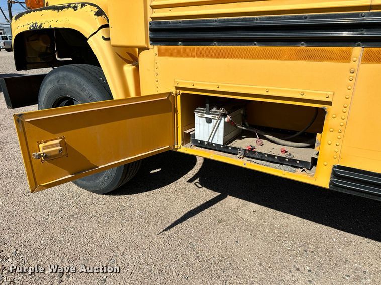 image for item NP9760 1998 Blue Bird  school bus