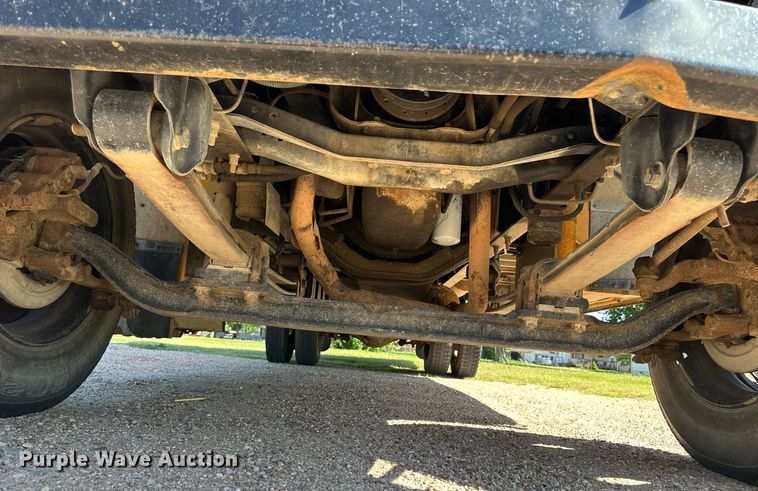 image for item NP9760 1998 Blue Bird  school bus